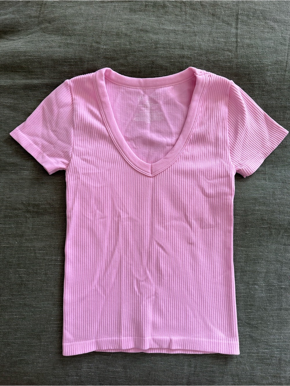 Women’s Ribbed V-Neck Tee - Pink